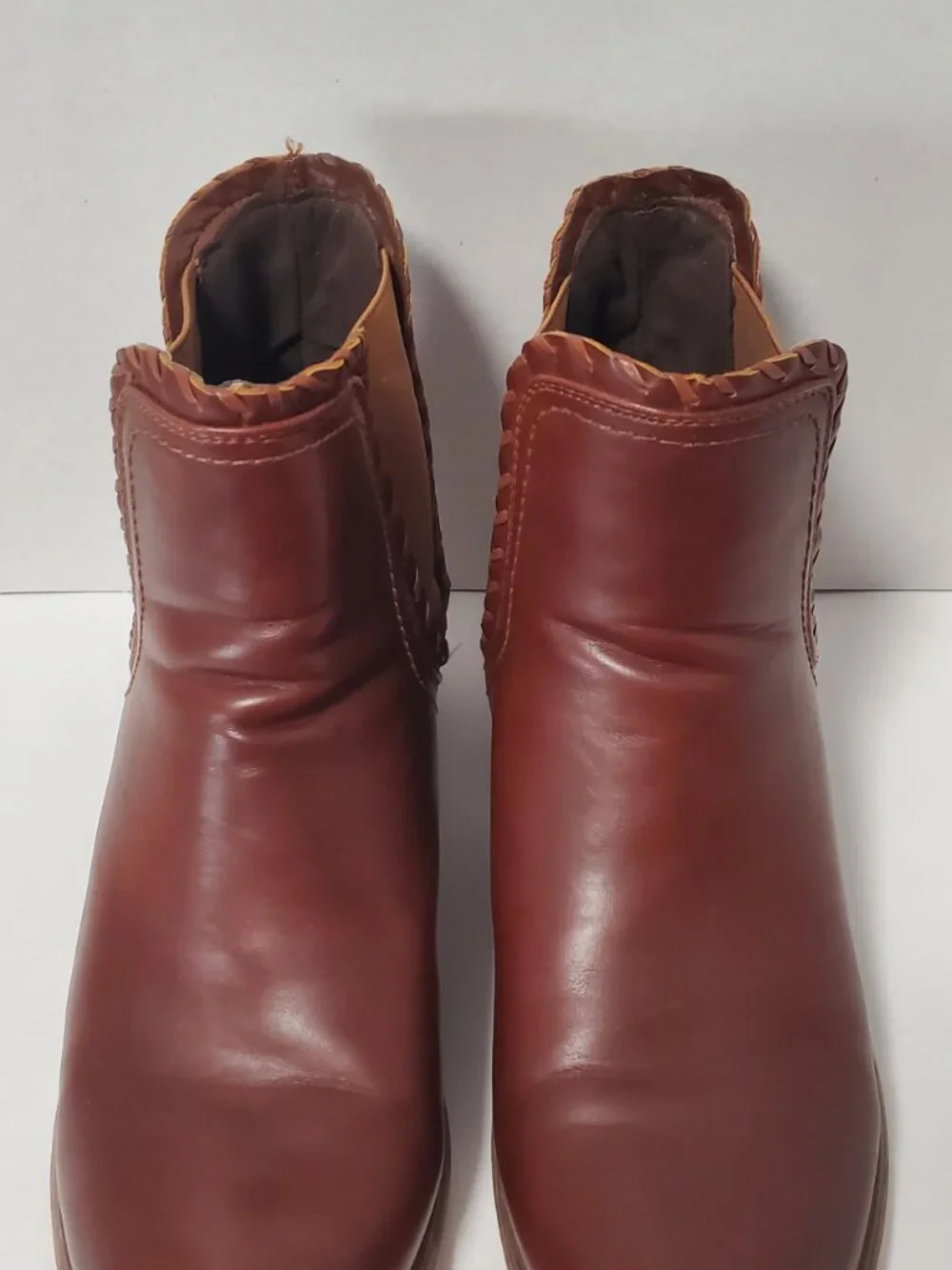Women's size 9 med brown ankle booties
